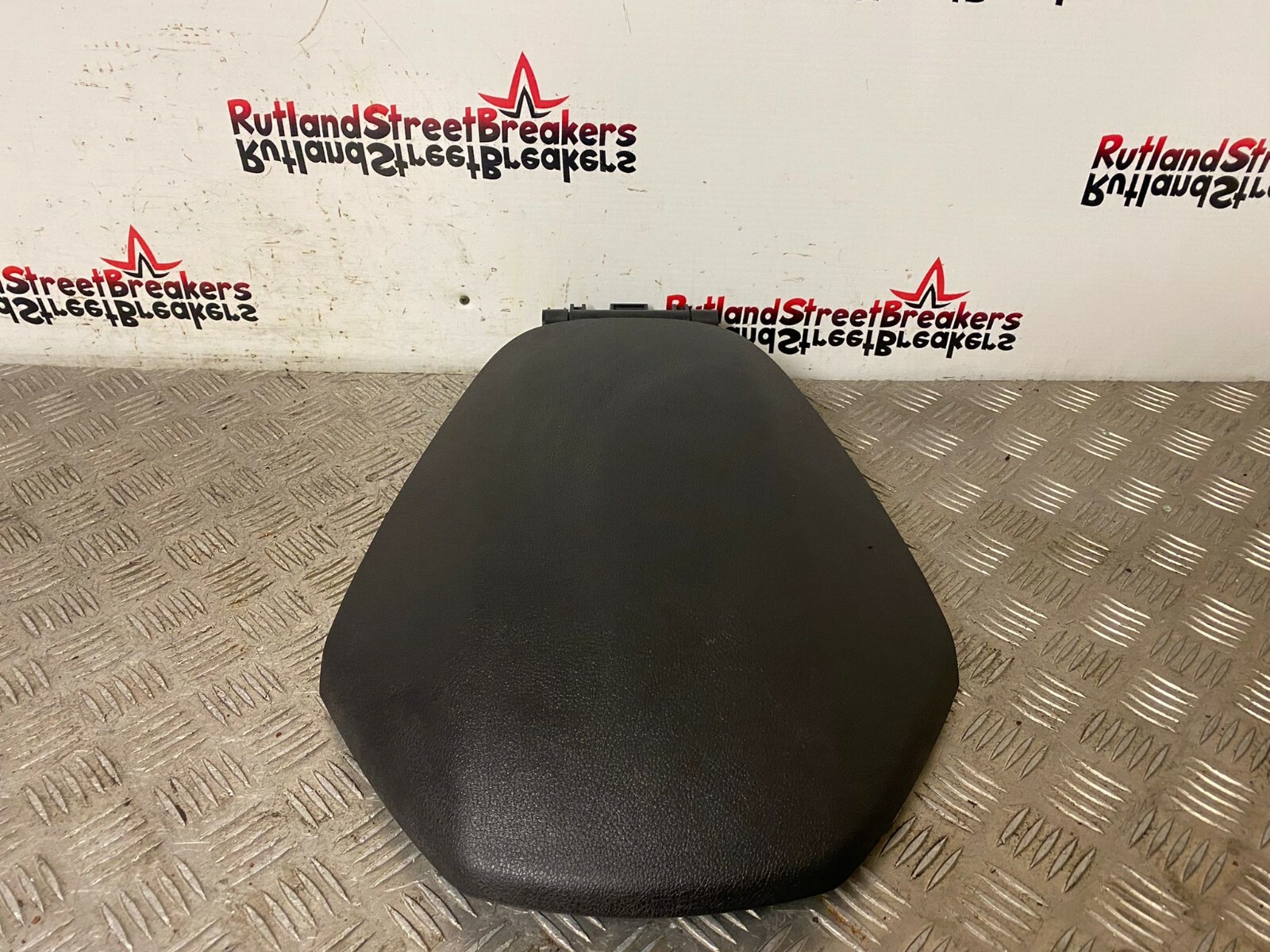 FORD-TRANSIT-CONNECT-CENTRE-STORAGE-COMPARTMENT-2014-TO-2018-133925478200 FORD TRANSIT CONNECT CENTRE STORAGE COMPARTMENT 2014 TO 2018 - Image 1