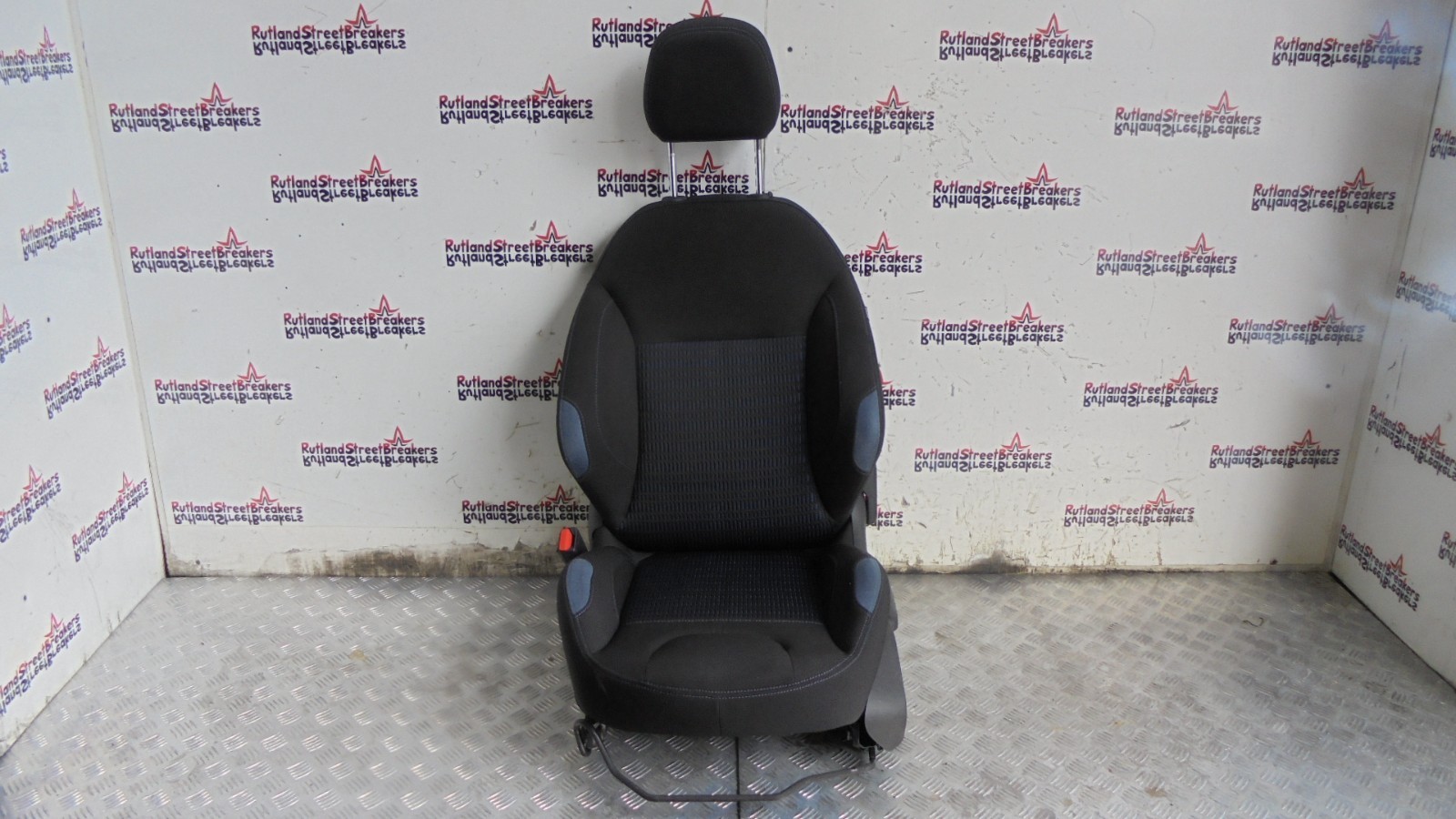 PEUGEOT-208-5-DOOR-FRONT-PASSENGER-SIDE-SEAT-IN-BLACK-BLUE-CLOTH-2012-TO-2018-136249158690 PEUGEOT 208 5 DOOR FRONT PASSENGER SIDE SEAT IN BLACK / BLUE CLOTH 2012 TO 2018 - Image 1