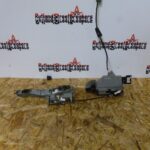 PEUGEOT 308 5 DOOR DRIVER SIDE FRONT  DOOR LOCK CATCH 2009 - 2012