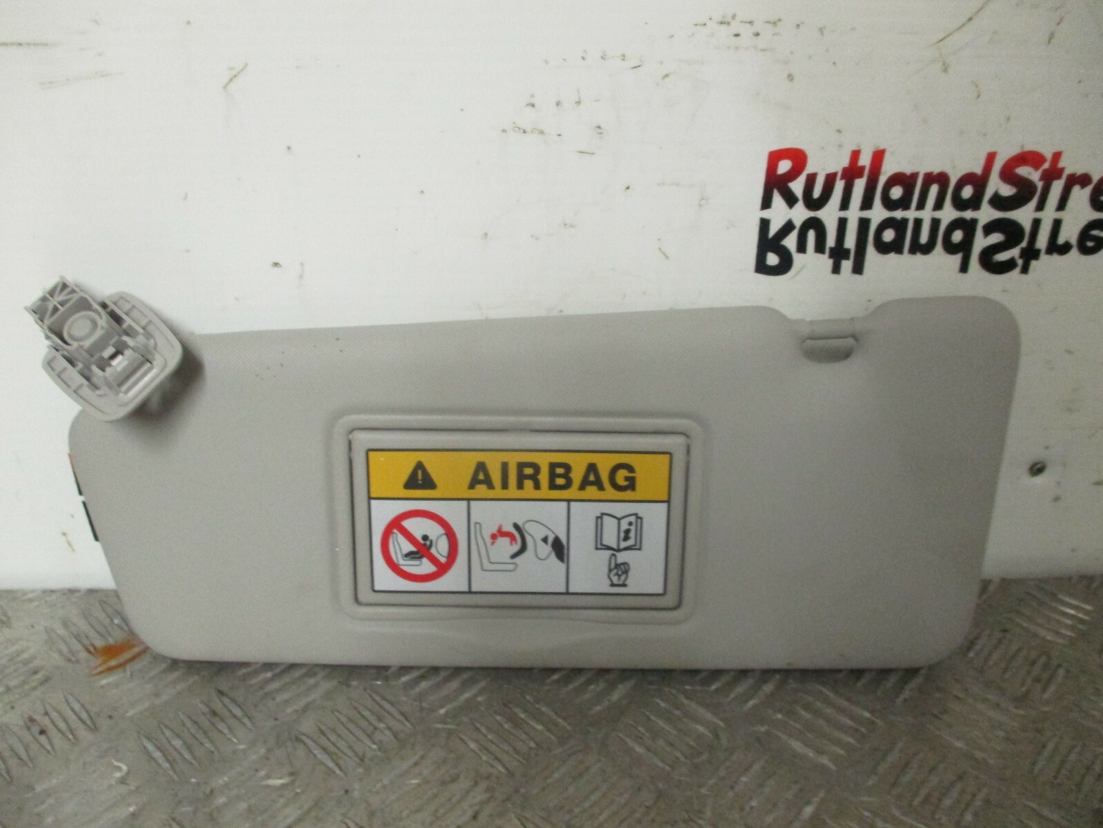 RENAULT-CAPTUR-PASSENGER-SIDE-SUN-VISOR-CREAM-964015070R-2013-2019-133492354700 RENAULT CAPTUR PASSENGER SIDE SUN VISOR CREAM 964015070R 2013 - 2019 - Image 1