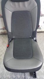 CITROEN C4 GRAND PICASSO SEAT PASSENGER SIDE REAR IN BLACK / GREY 2014 TO 2022 - Image 3