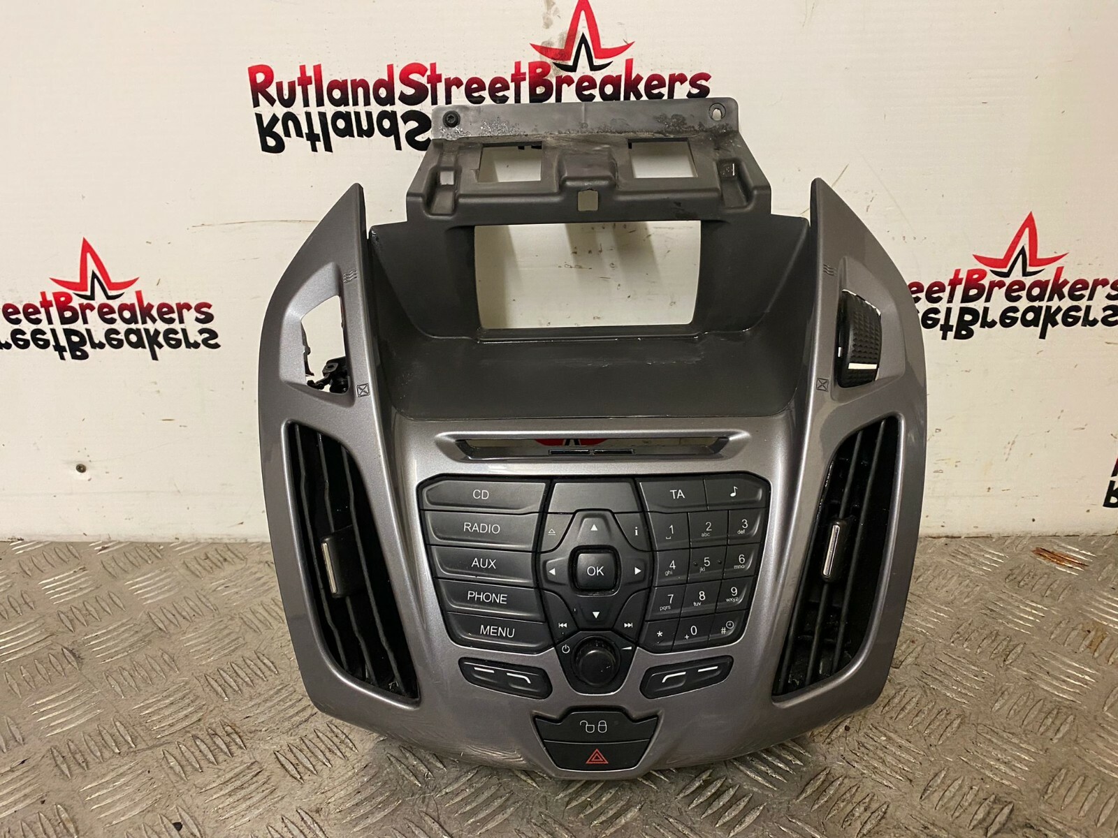 FORD-TRANSIT-CONNECT-RADIO-UNIT-BK21-18K811-ED-2014-TO-2018-133928250651 FORD TRANSIT CONNECT RADIO UNIT BK21-18K811-ED 2014 TO 2018 - Image 1