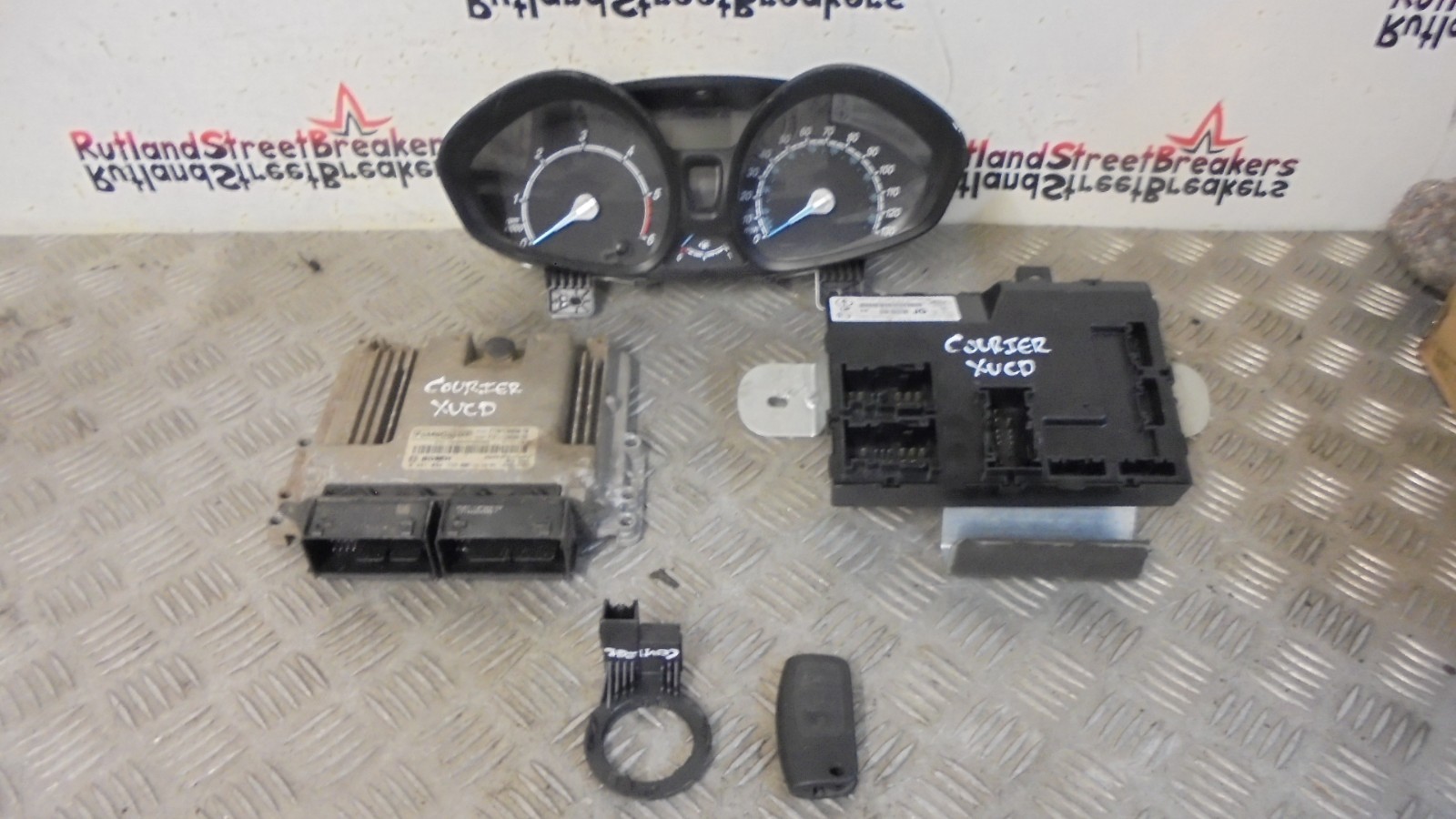 FORD-TRANSIT-COURIER-ECU-KIT-SPEEDO-METER-ECU-BSI-KEY-2016-TO-2024-146766345881 FORD TRANSIT COURIER ECU KIT SPEEDO METER ECU BSI KEY 2016 TO 2024 - Image 1