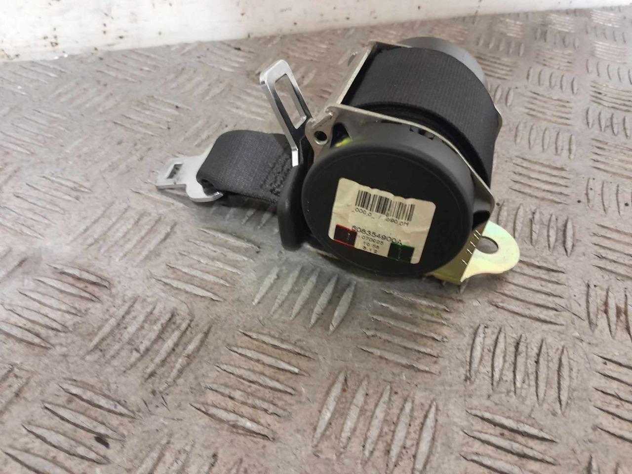 MINI-CLUBMAN-R55-MIDDLE-SEATBELT-2006-TO-2012-608354900A-145185278911 MINI CLUBMAN R55 MIDDLE SEATBELT 2006 TO 2012 608354900A - Image 1