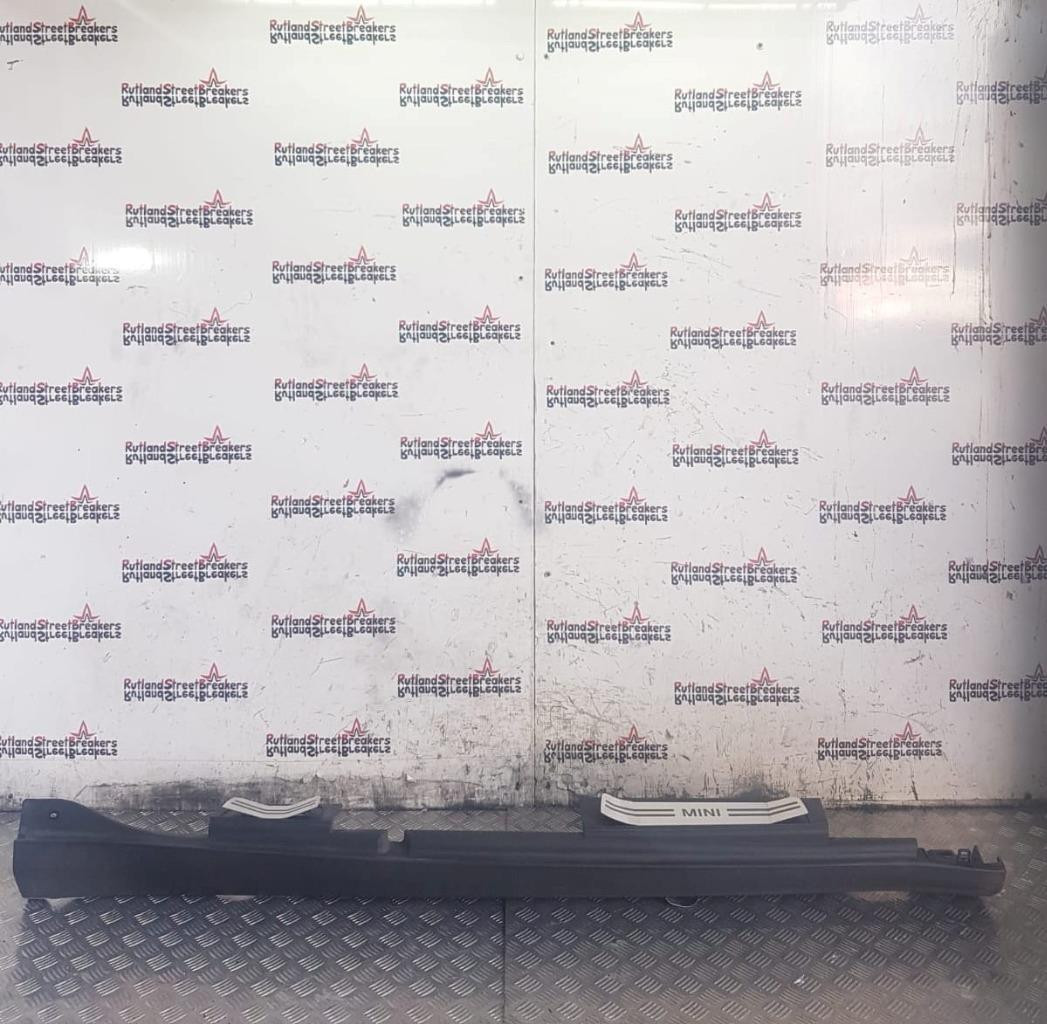 MINI-COUNTRYMAN-R60-DRIVER-SIDE-OFF-SIDE-SKIRT-IN-BLACK-2010-TO-2016-9801888-135590117021 MINI COUNTRYMAN R60 DRIVER SIDE / OFF SIDE SKIRT IN BLACK 2010 TO 2016 9801888 - Image 1