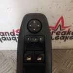 PEUGEOT 2008 DRIVER SIDE ELECTRIC WINDOW AND POWERFOLD MIRROR SWITCH 98242539ZD - Image 7