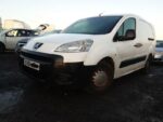 PEUGEOT PARTNER CRC 1.6 9HX IN BANQUISE WHITE EWP BREAKING WHEEL BOLTS - Image 3