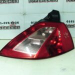 RENAULT MEGANE OFFSIDE / DRIVER SIDE REAR TAIL LIGHT UNIT / CLUSTER 2003 2004