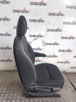 RENAULT TRAFIC / VAUXHALL VIVARO DRIVER SIDE FRONT SEAT BLACK CLOTH 2014 TO 2019 - Image 9