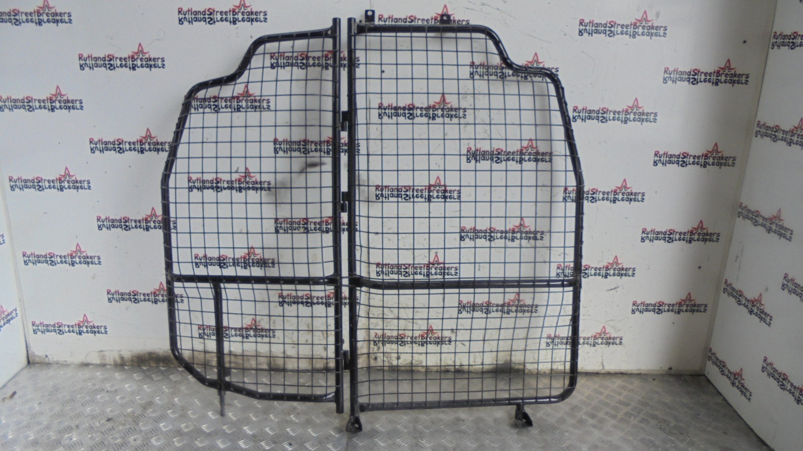 FORD-COURIER-BULK-HEAD-CAGE-2016-TO-2024-146779560872 FORD COURIER BULK HEAD CAGE 2016 TO 2024 - Image 1