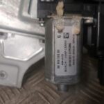 PEUGEOT 2008 WINDOW REGULATOR MOTOR PASSENGER SIDE FRONT 9815999380 2013 TO 2019 - Image 9