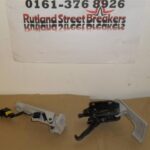 PEUGEOT 206 CC PASSENGER SIDE ROOF LOCK CATCH