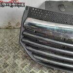 RENAULT TRAFIC / VAUXHALL VIVARO FRONT RADIATOR GRILLE BLACK/SILVER 2014 to 2019 - Image 3