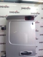 RENAULT TRAFIC / VAUXHALL VIVARO PASSENGER SIDE REAR DOOR SILVER 2014 TO 2019 - Image 4