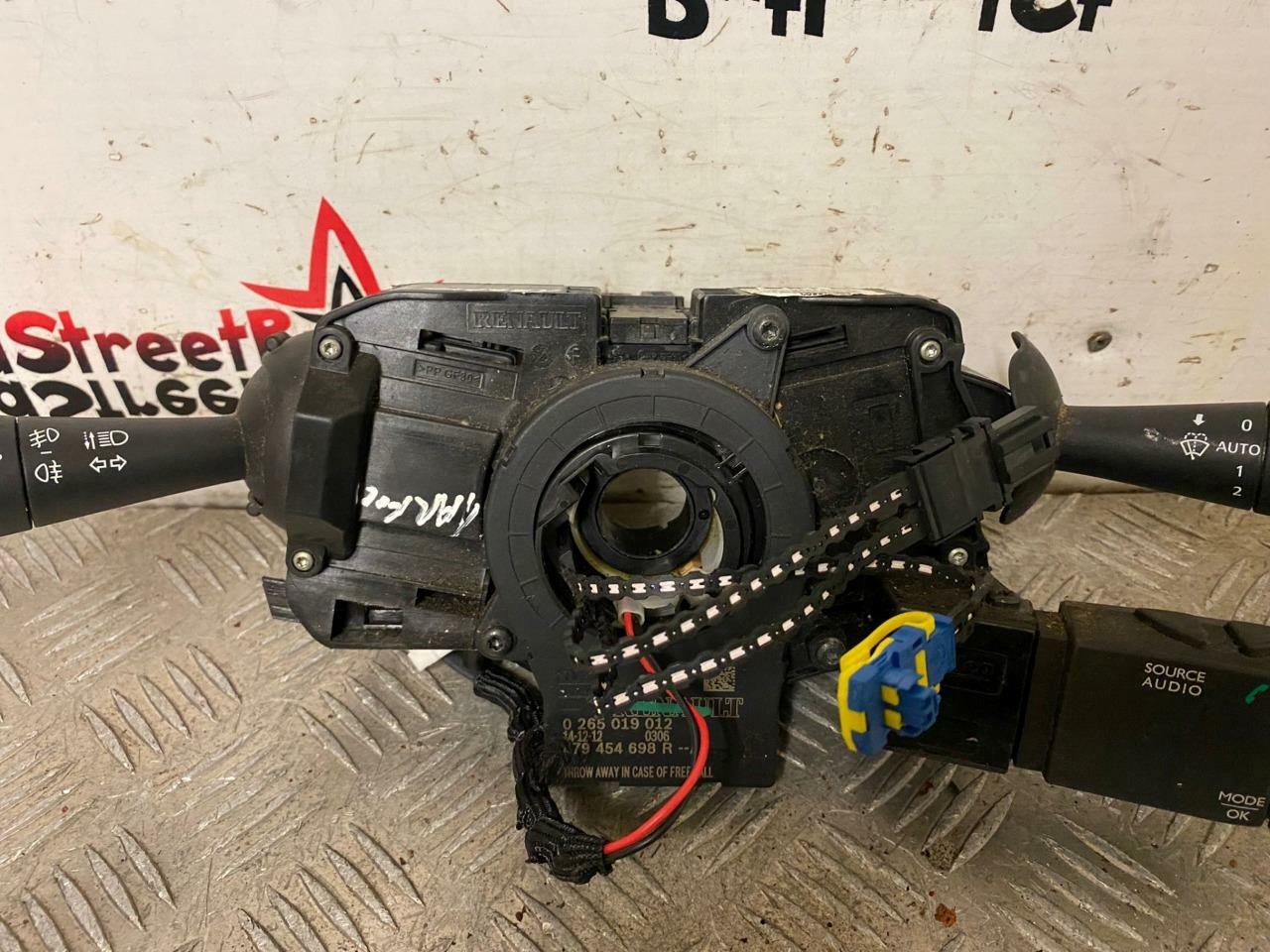 RENAULT-TRAFIC-VAUXHALL-VIVARO-STEERING-WHEEL-SQUIB-WIPER-STALK-PART-255672499R-133989847312 RENAULT TRAFIC VAUXHALL VIVARO STEERING WHEEL SQUIB WIPER STALK PART 255672499R - Image 1