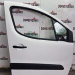 CITROEN BERLINGO / PEUGEOT PARTNER DRIVER SIDE FRONT DOOR WHITE 2009 TO 2018