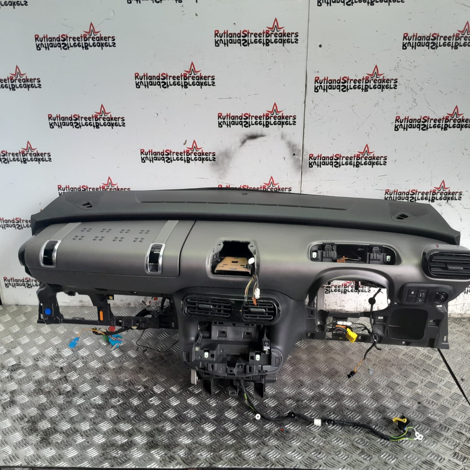 CITROEN-C4-CACTUS-DASHBOARD-GREY-2014-TO-2017-COMPLETE-FASCIA-REF-C3006-134869610973 CITROEN C4 CACTUS DASHBOARD GREY 2014 TO 2017 COMPLETE FASCIA REF C3006 - Image 1