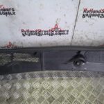 CITROEN C4 CACTUS WINDSCREEN SCUTTLE PANEL / AIR INTAKE GRILLE 2014 TO 2017 - Image 4