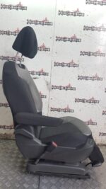 CITROEN C4 GRAND PICASSO SEAT PASSENGER SIDE FRONT IN BLACK / GREY 2014 TO 2022 - Image 8