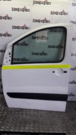 DISPATCH / EXPERT / SCUDO PASSENGER SIDE DOOR IN BANQUISE WHITE EWP 2007 TO 2016
