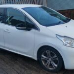 PEUGEOT 208 WHEEL BOLTS SET OF FOUR BANQUISE WHITE EWP, USED