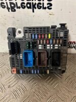 PEUGEOT 308 UNDER BONNET FUSE BOX 9807091580 2014 TO 2021 - Image 7