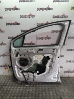 PEUGEOT 5008 DRIVER SIDE FRONT DOOR IN GREY / SILVER EZR 2009 TO 2016 - Image 13