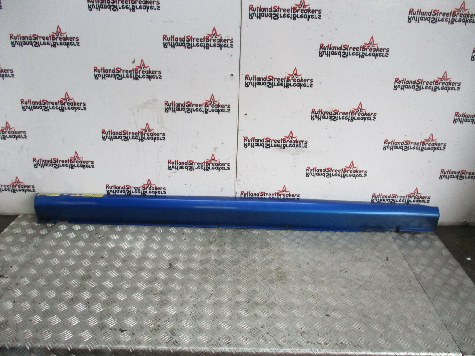 RENAULT-CLIO-DRIVER-SIDE-SKIRT-MOULDING-TRIM-IN-BLUE-TEJ41-2001-TO-2006-133293579823 RENAULT CLIO DRIVER SIDE SKIRT / MOULDING TRIM IN BLUE TEJ41 2001 TO 2006 - Image 1