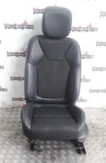 RENAULT CLIO MK4 PASSENGER SIDE FRONT SEAT IN BLACK LEATHER / CLOTH 2013 TO 2019