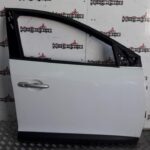 RENAULT MEGANE MK3 ESTATE DRIVER SIDE FRONT DOOR IN WHITE OV369 2009 TO 2016