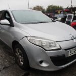 RENAULT MEGANE MK3 SILVER 5 DOOR BREAKING SETTING SET OF FOUR WHEEL BOLTS