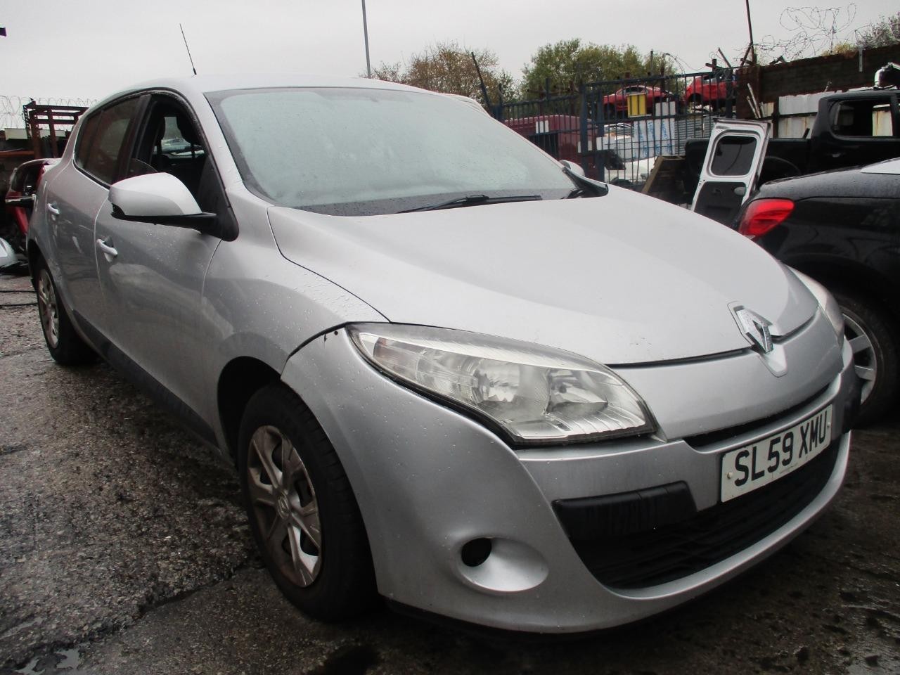 RENAULT-MEGANE-MK3-SILVER-5-DOOR-BREAKING-SETTING-SET-OF-FOUR-WHEEL-BOLTS-136937464753 RENAULT MEGANE MK3 SILVER 5 DOOR BREAKING SETTING SET OF FOUR WHEEL BOLTS - Image 1