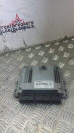 Renault Clio MK4 2013-2018  Engine Control Unit ECU 237107476R 237106319R