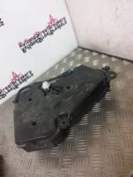 C4 3008 FUEL ADDITIVE RESERVOIR TANK PUMP 1613704580 2011 TO 2018 - Image 3