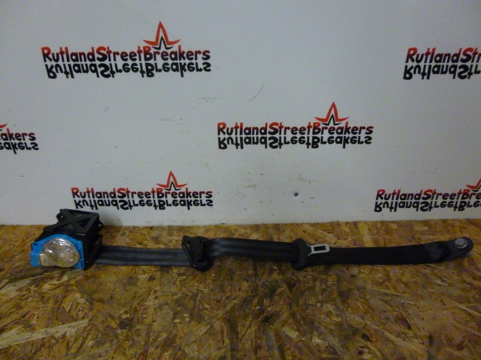 CITROEN-C4-GRAND-PICASSO-2ND-MIDDLE-ROW-DRIVER-SIDE-REAR-SEAT-BELT-2014-2022-133155526354 CITROEN C4 GRAND PICASSO 2ND / MIDDLE ROW DRIVER SIDE REAR SEAT BELT 2014 - 2022 - Image 1