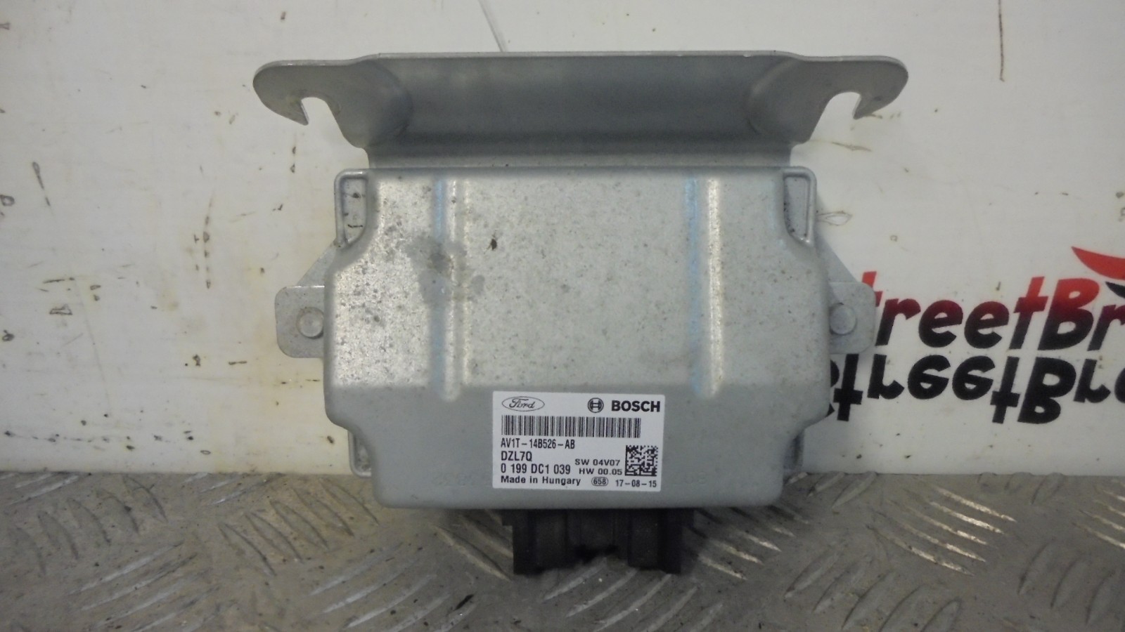 FORD-COURIER-VOLTAGE-CONVERTOR-MODULE-AV1T-14B526-AB-2014-TO-2023-136288958864 FORD COURIER VOLTAGE CONVERTOR MODULE AV1T 14B526 AB 2014 TO 2023 - Image 1