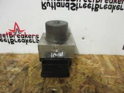 MINI R56 / R57 ABS PUMP 6793932 01  2006 2007 2008 2009 2010 2011 2012 2013