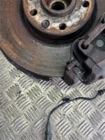 PEUGEOT 308 DRIVER SIDE FRONT HUB 2.0 DIESEL AHX 2014 TO 2021 - Image 4