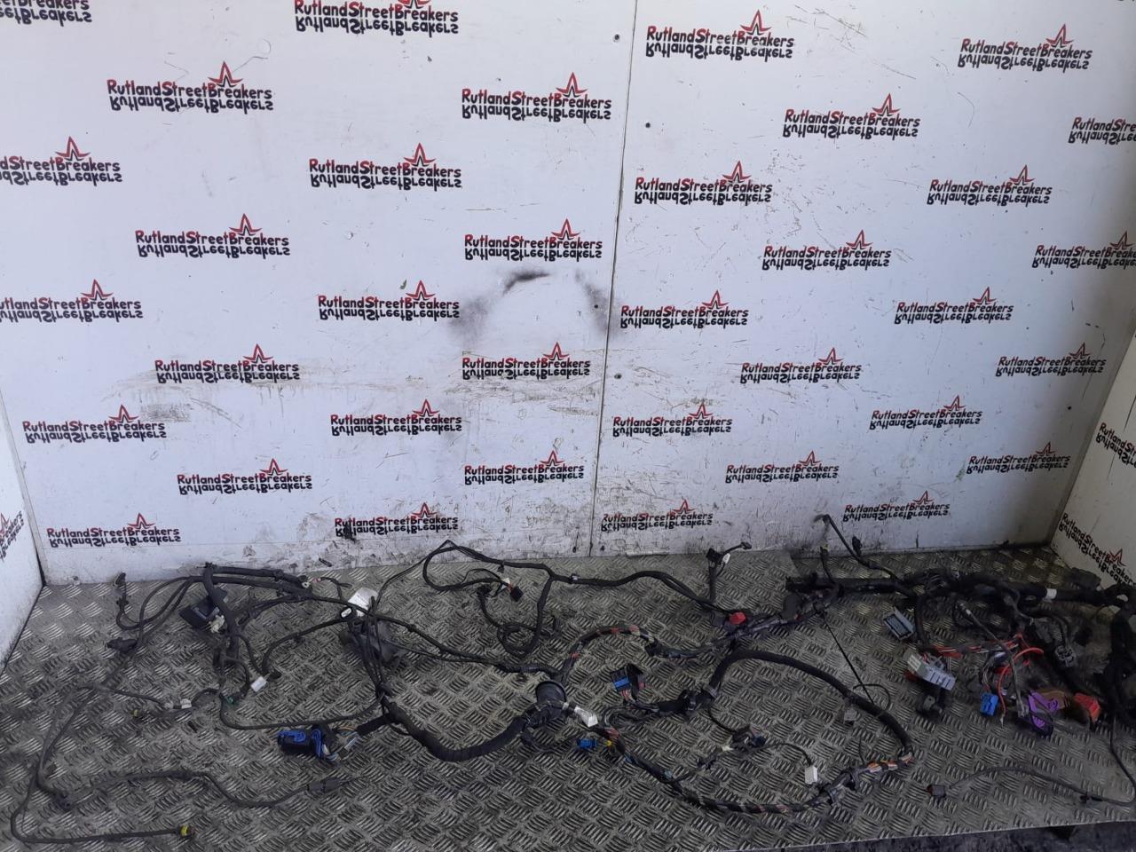 RELAY-BOXER-22-DIESEL-4HH-MAIN-UNDERBONNET-ENGINE-BAY-WIRING-LOOM-1383002080-134832144834 RELAY / BOXER 2.2 DIESEL 4HH MAIN UNDERBONNET ENGINE BAY WIRING LOOM 1383002080 - Image 1