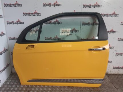 CITROEN DS3 PASSENGER SIDE FRONT DOOR IN PEGASUS YELLOW KAS 2009 TO 2016 .