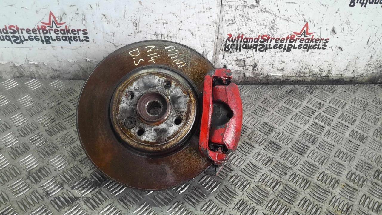 MINI-CLUBMAN-R55-R56-DRIVER-SIDE-FRONT-HUB-CALIPER-2006-TO-2012-134659949975 MINI CLUBMAN R55 / R56 DRIVER SIDE FRONT HUB & CALIPER 2006 TO 2012 - Image 1