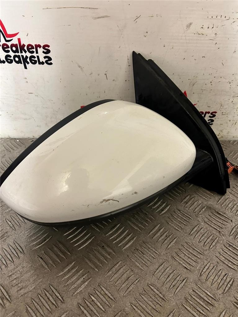 PEUGEOT-308-DRIVER-SIDE-POWER-FOLD-WING-MIRROR-EWP-BANQUISE-WHITE-2014-TO-2021-146500101045 PEUGEOT 308 DRIVER SIDE POWER FOLD WING MIRROR EWP BANQUISE WHITE 2014 TO 2021 - Image 1