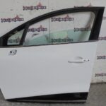 RENAULT CLIO MK4 DOOR PASSENGER SIDE FRONT WHITE OV369 5 DOOR 2013 TO 2019