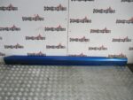 RENAULT CLIO PASSENGER SIDE SKIRT / MOULDING TRIM IN BLUE TEJ41 2001 TO 2006