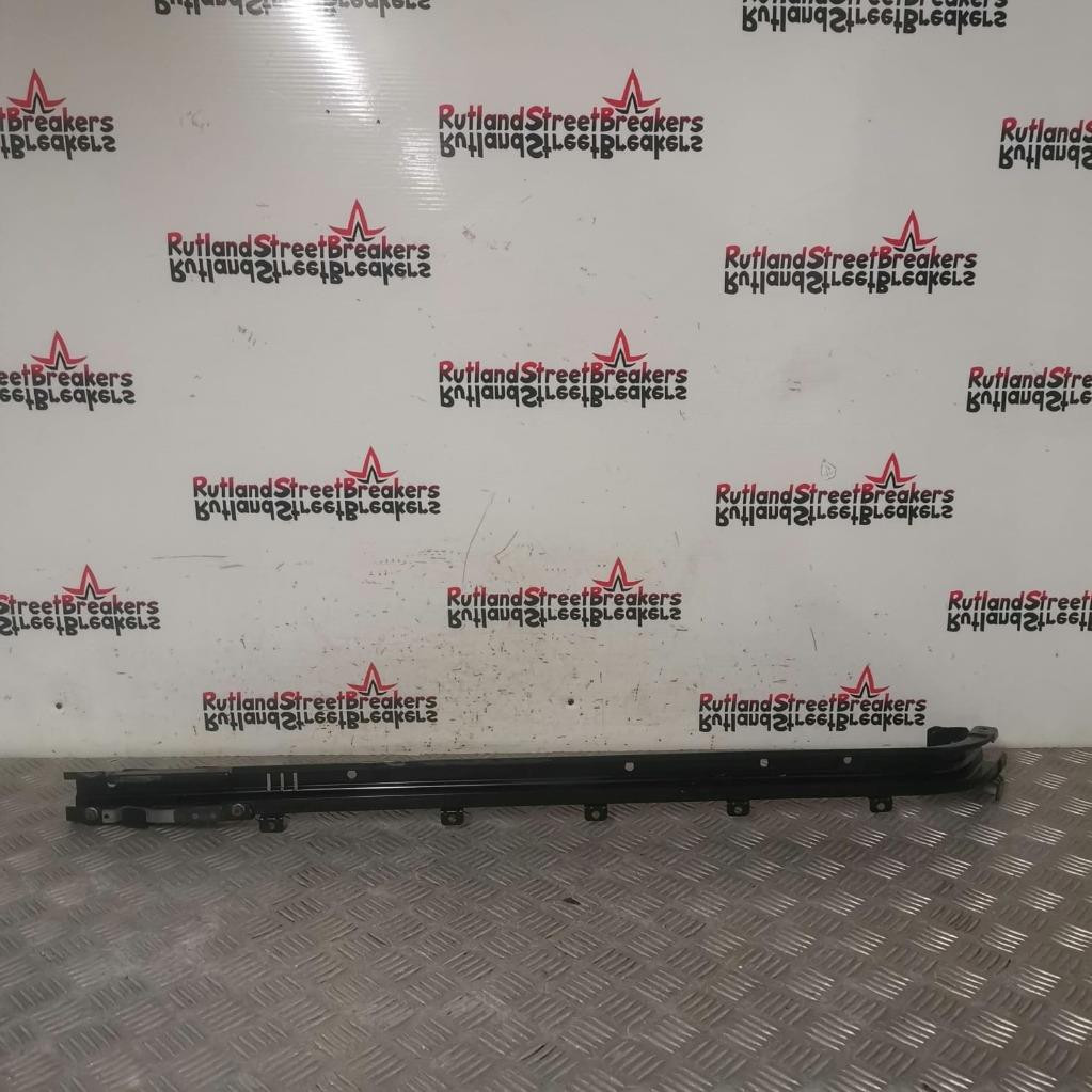 DISPATCH-EXPERT-SCUDO-PASSENGER-SIDE-LOADING-DOOR-RUNNER-2016-66-TO-2025-146399475926 DISPATCH / EXPERT / SCUDO PASSENGER SIDE LOADING DOOR RUNNER 2016 / 66 TO 2025 - Image 1