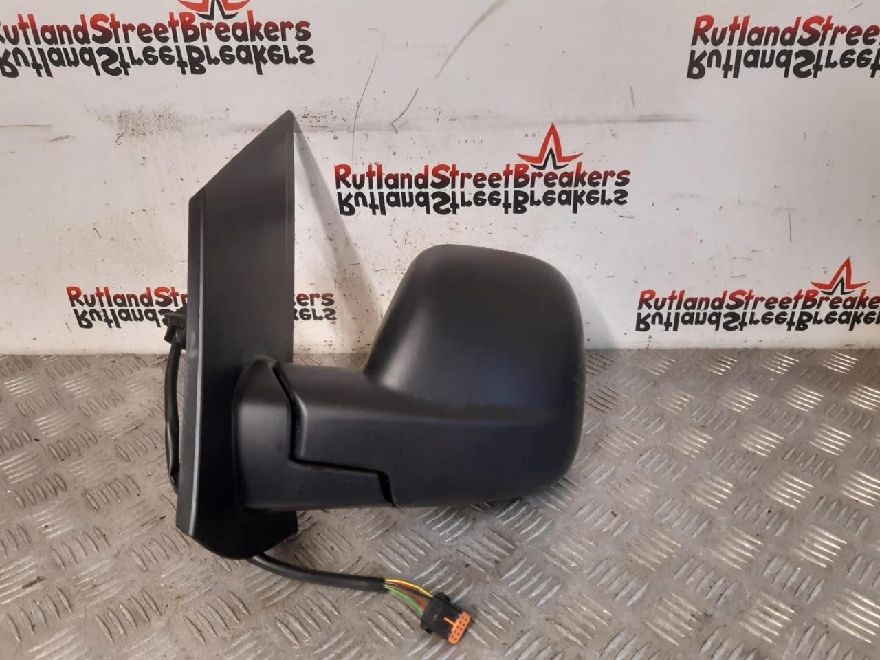 DISPATCH-EXPERT-SCUDO-PASSENGER-SIDE-WING-MIRROR-IN-BLACK-2016-TO-2022-146500100976 DISPATCH EXPERT SCUDO PASSENGER SIDE WING MIRROR IN BLACK 2016 TO 2022 . - Image 1