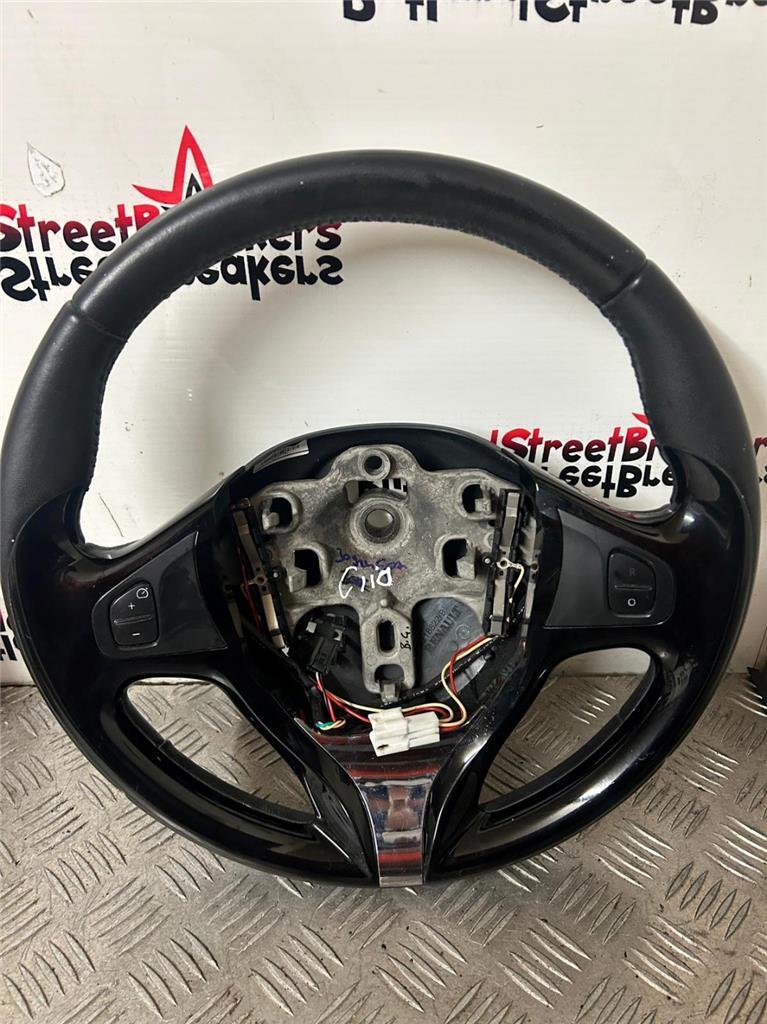 RENAULT-CLIO-MK4-STEERING-WHEEL-IN-BLACK-CHROME-2013-TO-2017-9851054553R-134929576016 RENAULT CLIO MK4 STEERING WHEEL IN BLACK / CHROME 2013 TO 2017 9851054553R - Image 1