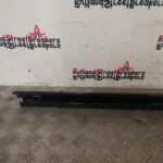 RENAULT TRAFIC / VAUXHALL VIVARO PASSENGER SIDE LOADING DOOR RUNNER 2014 TO 2019 - Image 3