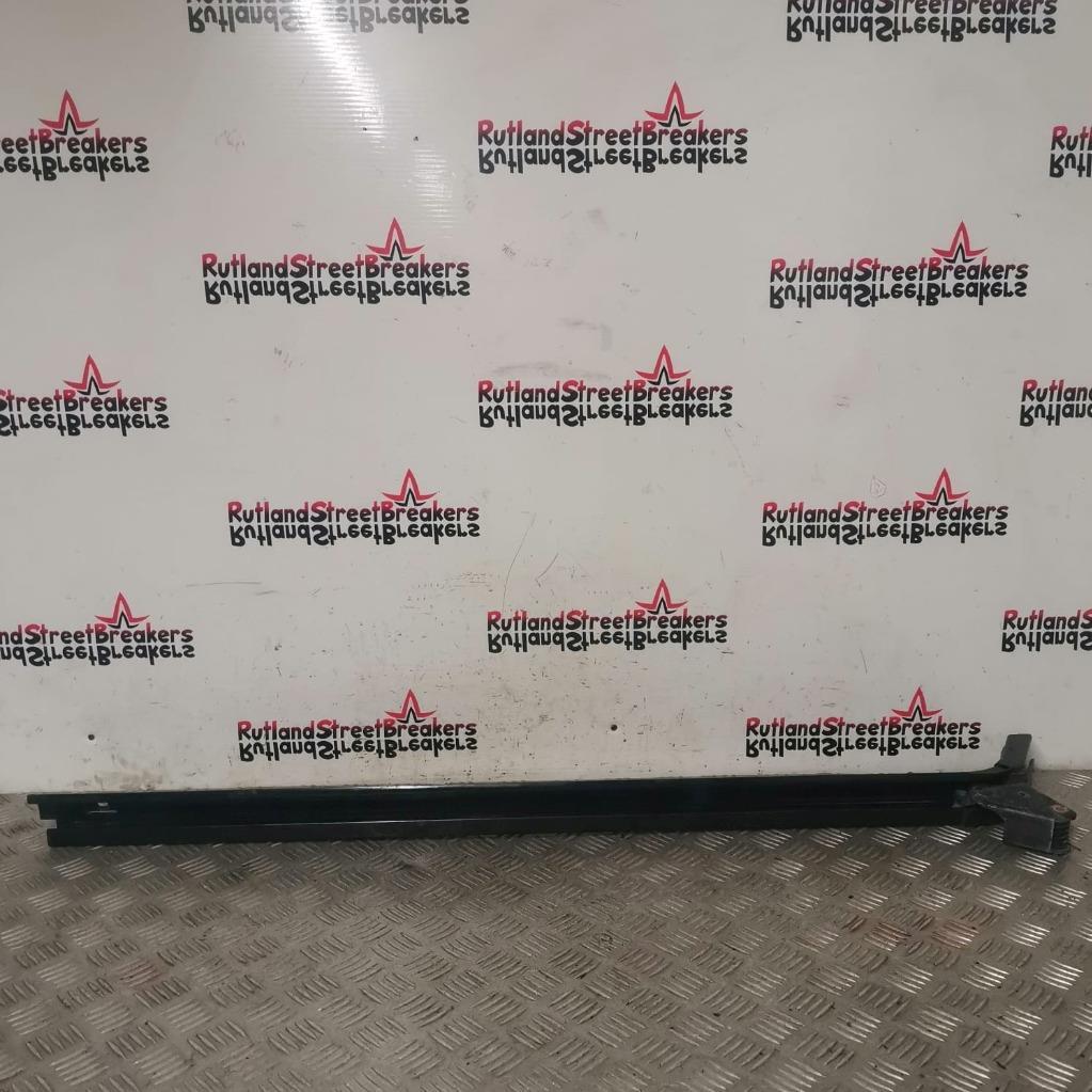 RENAULT-TRAFIC-VAUXHALL-VIVARO-PASSENGER-SIDE-LOADING-DOOR-RUNNER-2014-TO-2019-145840106906 RENAULT TRAFIC / VAUXHALL VIVARO PASSENGER SIDE LOADING DOOR RUNNER 2014 TO 2019 - Image 1