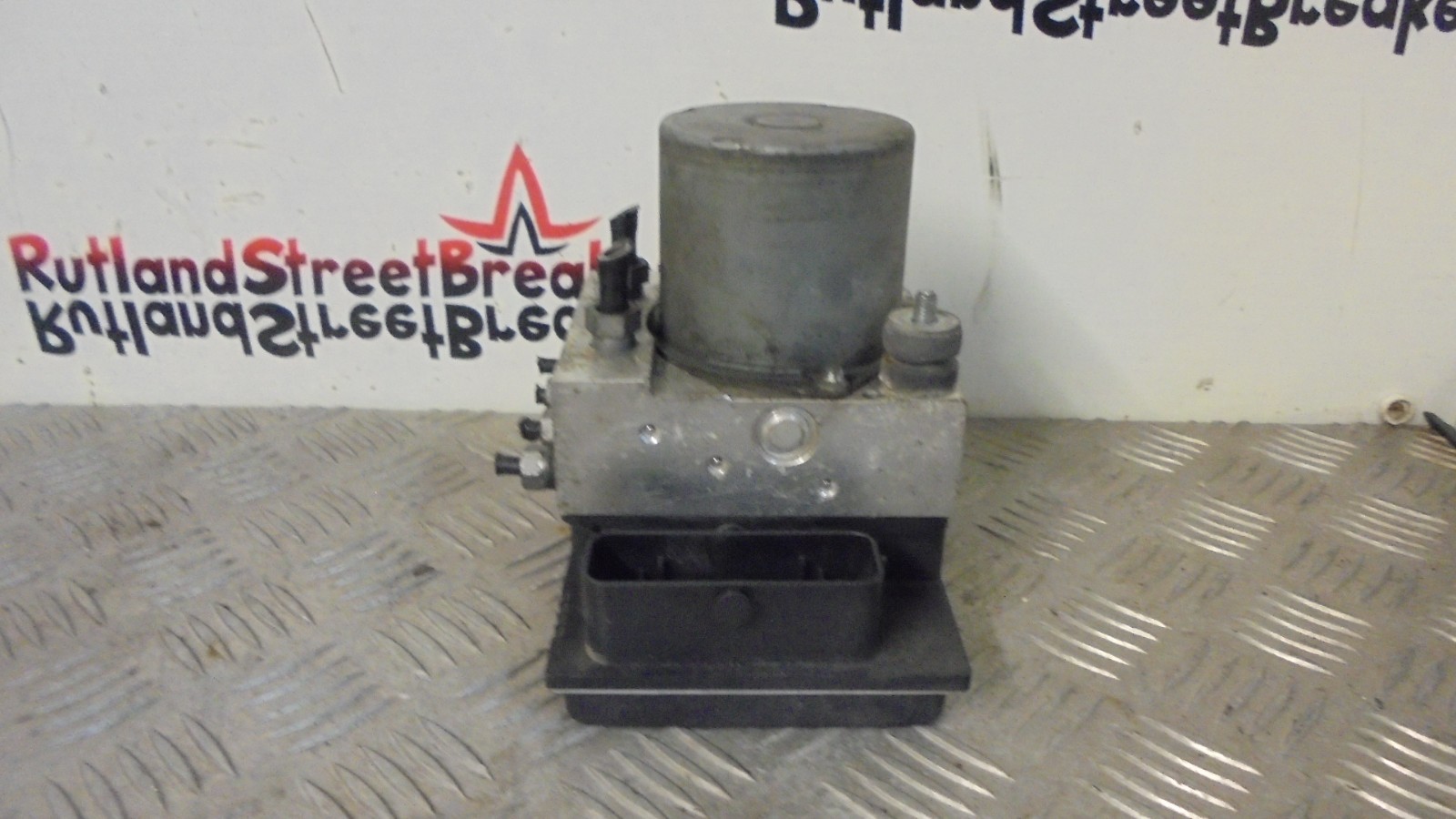 CITROEN-BERLINGO-PEUGEOT-PARTNER-16-DIESEL-ABS-PUMP-CONTROLLER-964663580-09-17-136152824157 CITROEN BERLINGO PEUGEOT PARTNER 1.6 DIESEL ABS PUMP CONTROLLER 964663580 09 -17 - Image 1